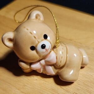 Vintage RUSS BERRIE 5550 Bear ornament. Made In Japan.